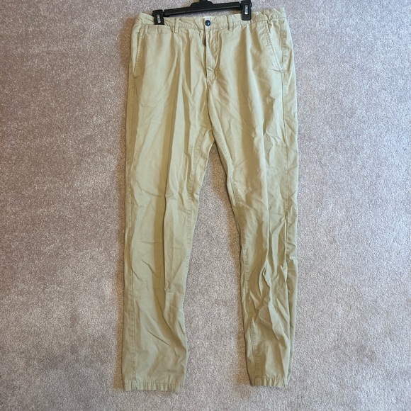 H&M Other - Men’s H&M pants. See details below.